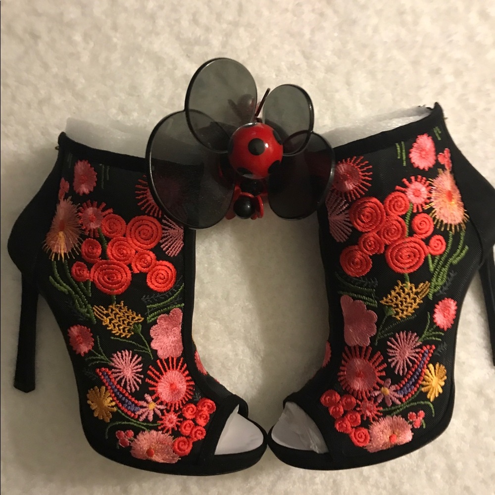 🌺🌸🌼Jessica Simpson Booties